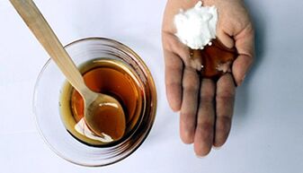 Смес от сода и мед е народен лек за подобряване на кръвообращението в пениса